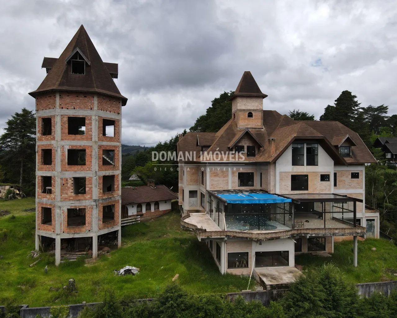 Pousada à venda de 2.380 m² em Campos do Jordão, SP, Brasil