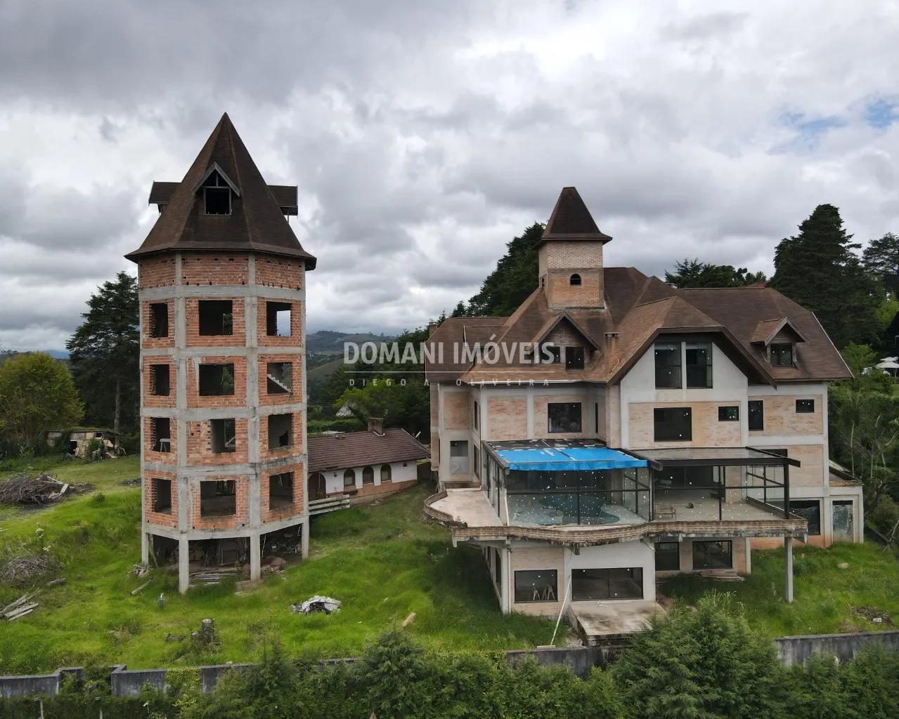 Pousada à venda de 2.380 m² em Campos do Jordão, SP, Brasil