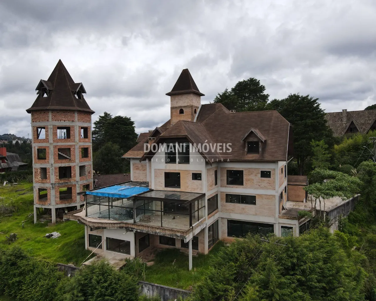 Pousada à venda de 2.380 m² em Campos do Jordão, SP, Brasil