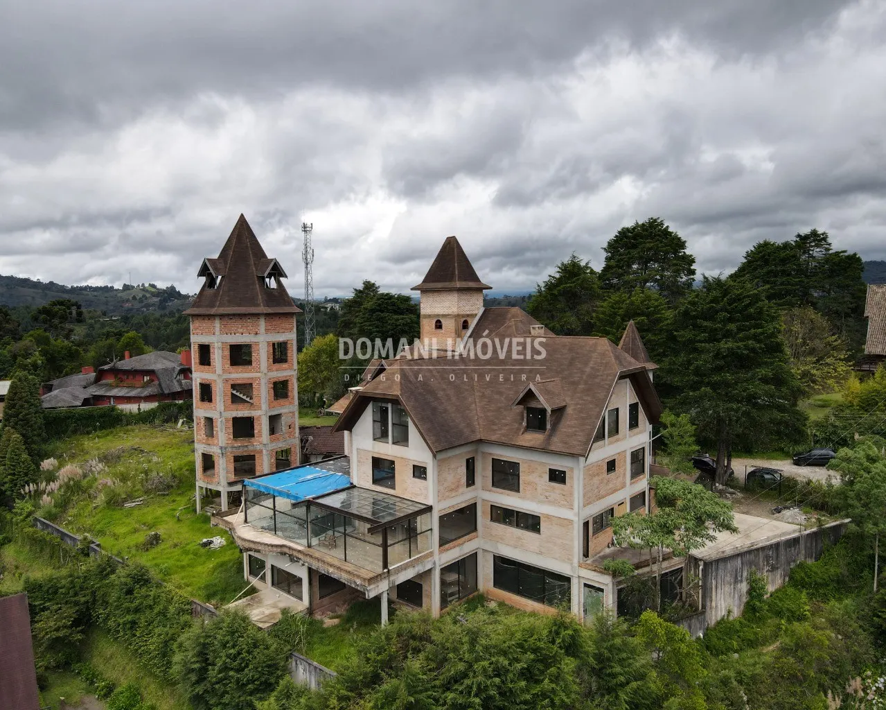 Pousada à venda de 2.380 m² em Campos do Jordão, SP, Brasil