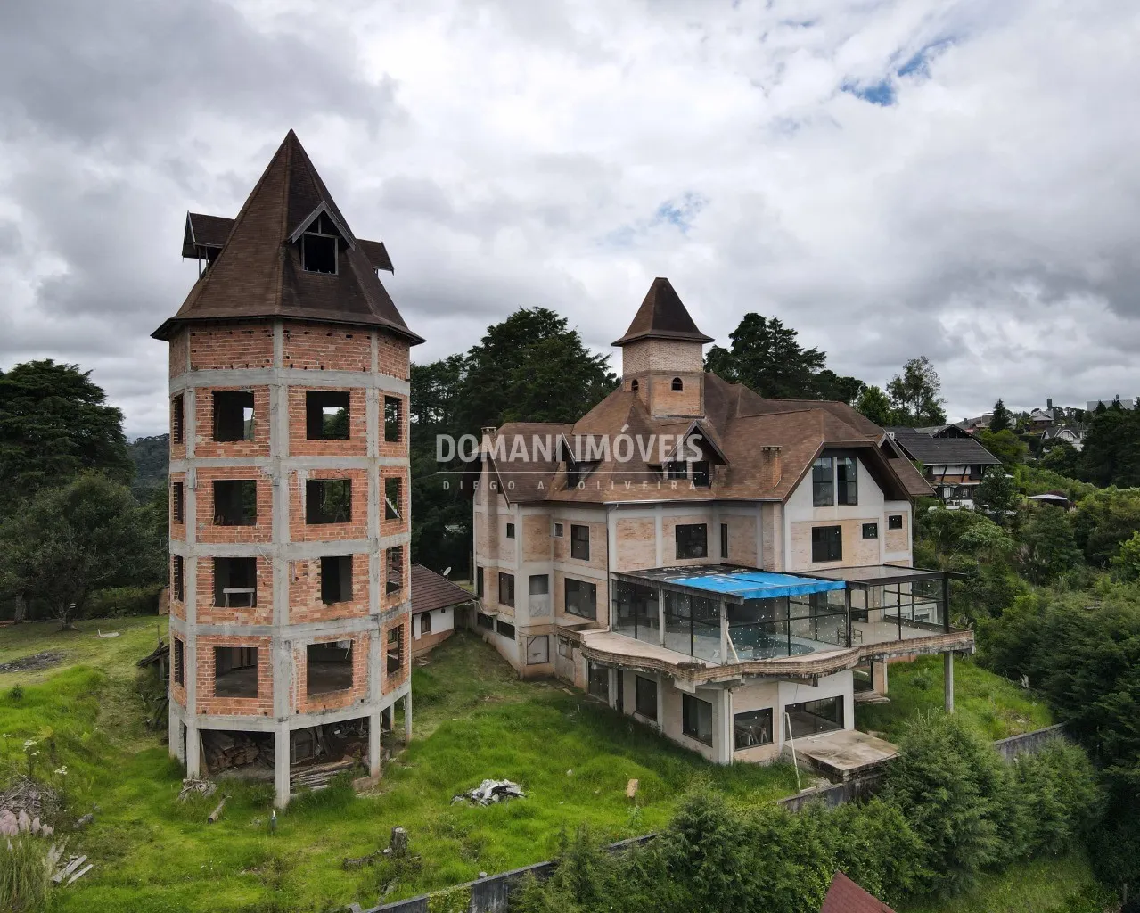 Pousada à venda de 2.380 m² em Campos do Jordão, SP, Brasil