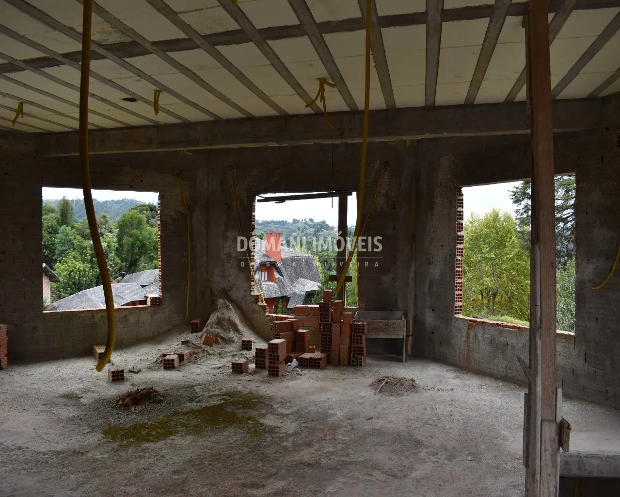 Pousada à venda de 2.380 m² em Campos do Jordão, SP, Brasil