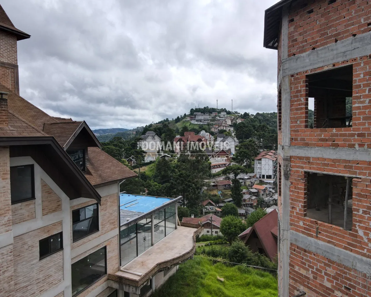 Pousada à venda de 2.380 m² em Campos do Jordão, SP, Brasil