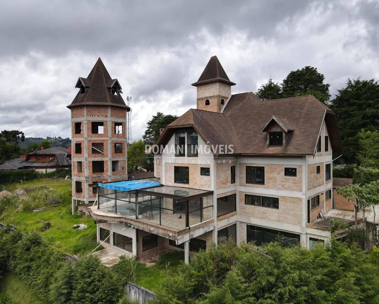 Pousada à venda de 2.380 m² em Campos do Jordão, SP, Brasil