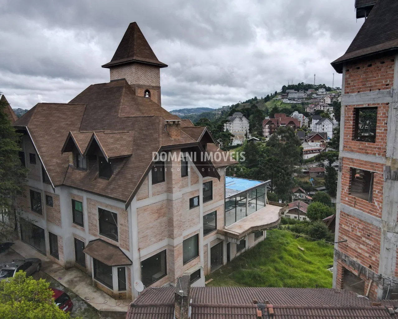 Pousada à venda de 2.380 m² em Campos do Jordão, SP, Brasil