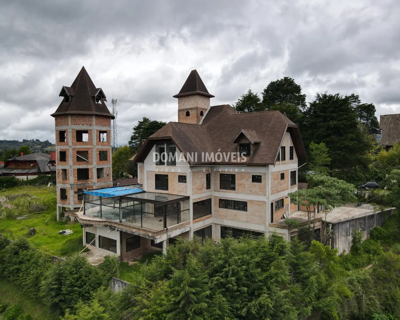 Pousada à venda de 2.380 m² em Campos do Jordão, SP, Brasil