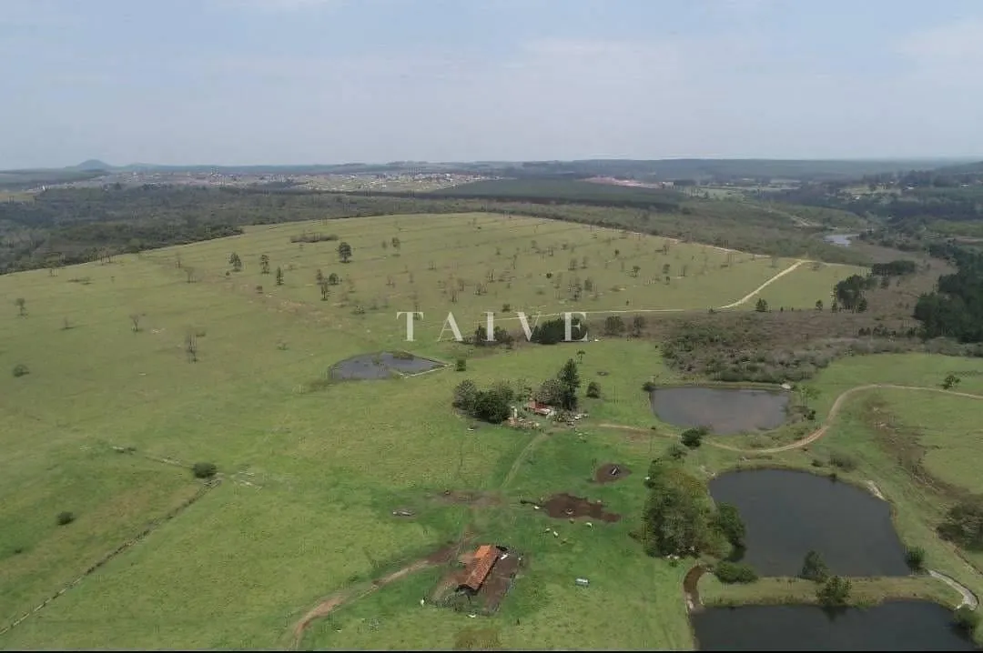 Fazenda à venda de 712 ha em Botucatu, SP, Brasil