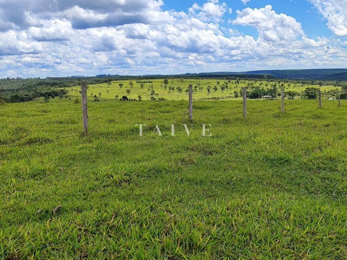 Fazenda à venda de 712 ha em Botucatu, SP, Brasil