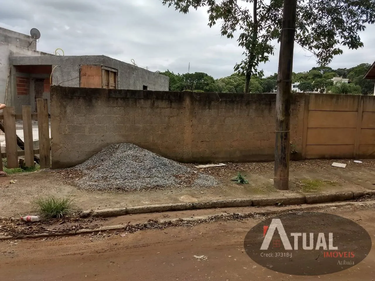 Terreno à venda de 200 m² em Atibaia, SP, Brasil