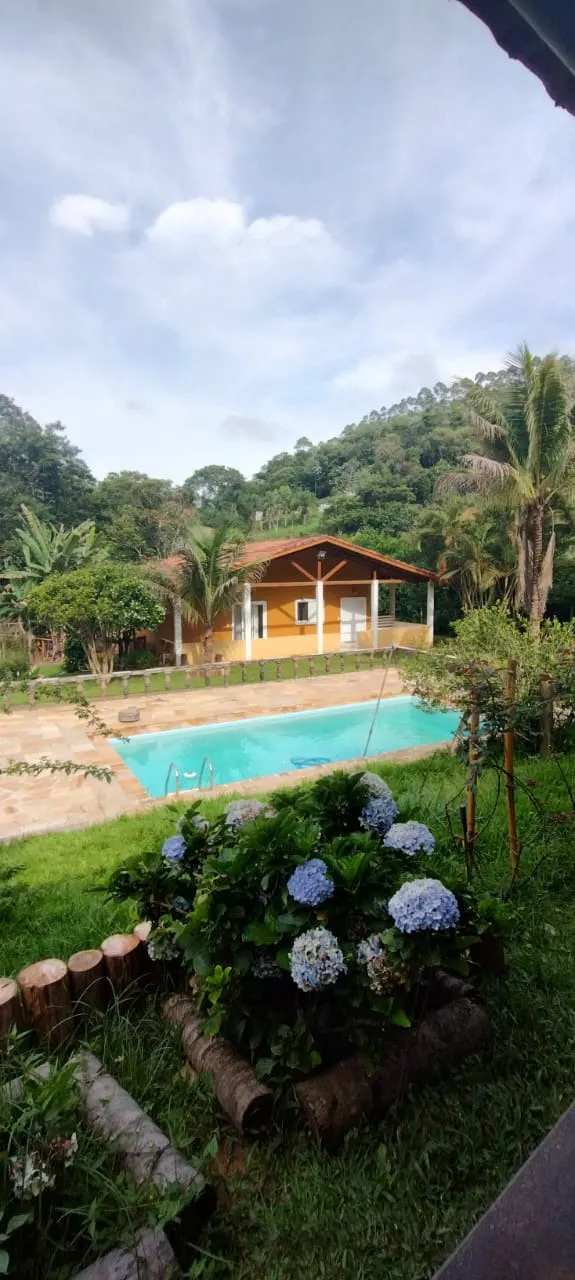 Country home for sale and to rent of 3 acres in Jambeiro, SP, Brazil