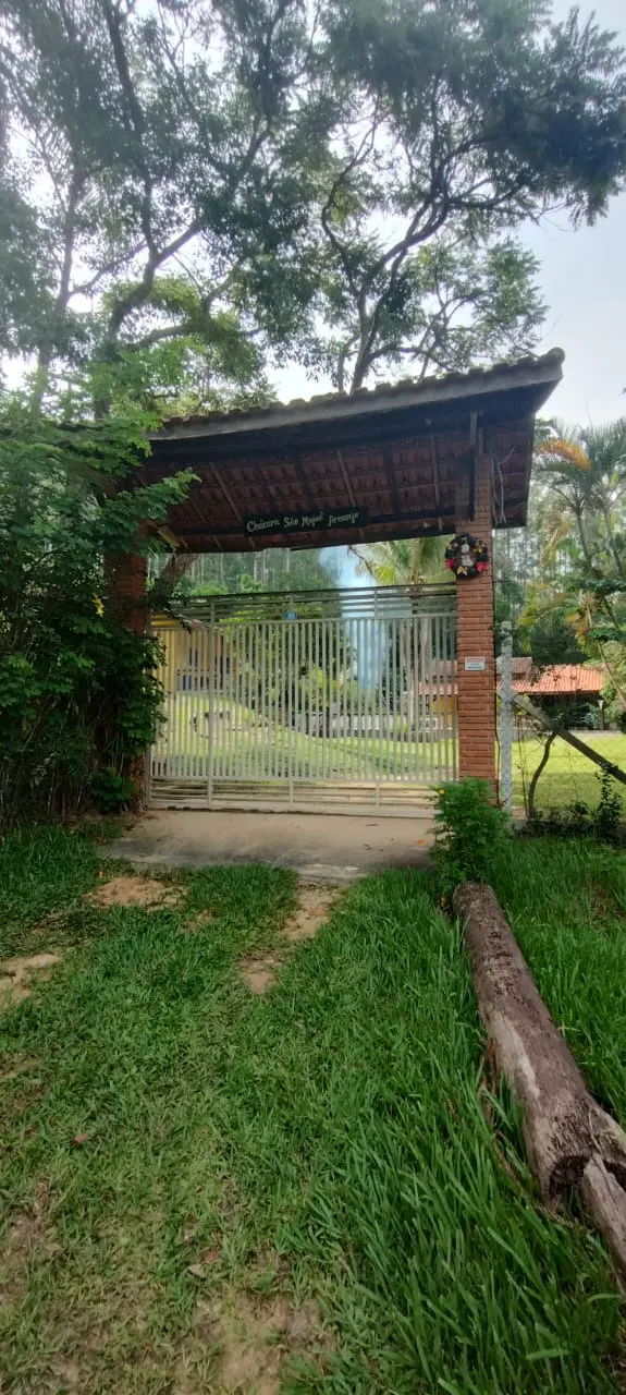 Country home for sale and to rent of 3 acres in Jambeiro, SP, Brazil