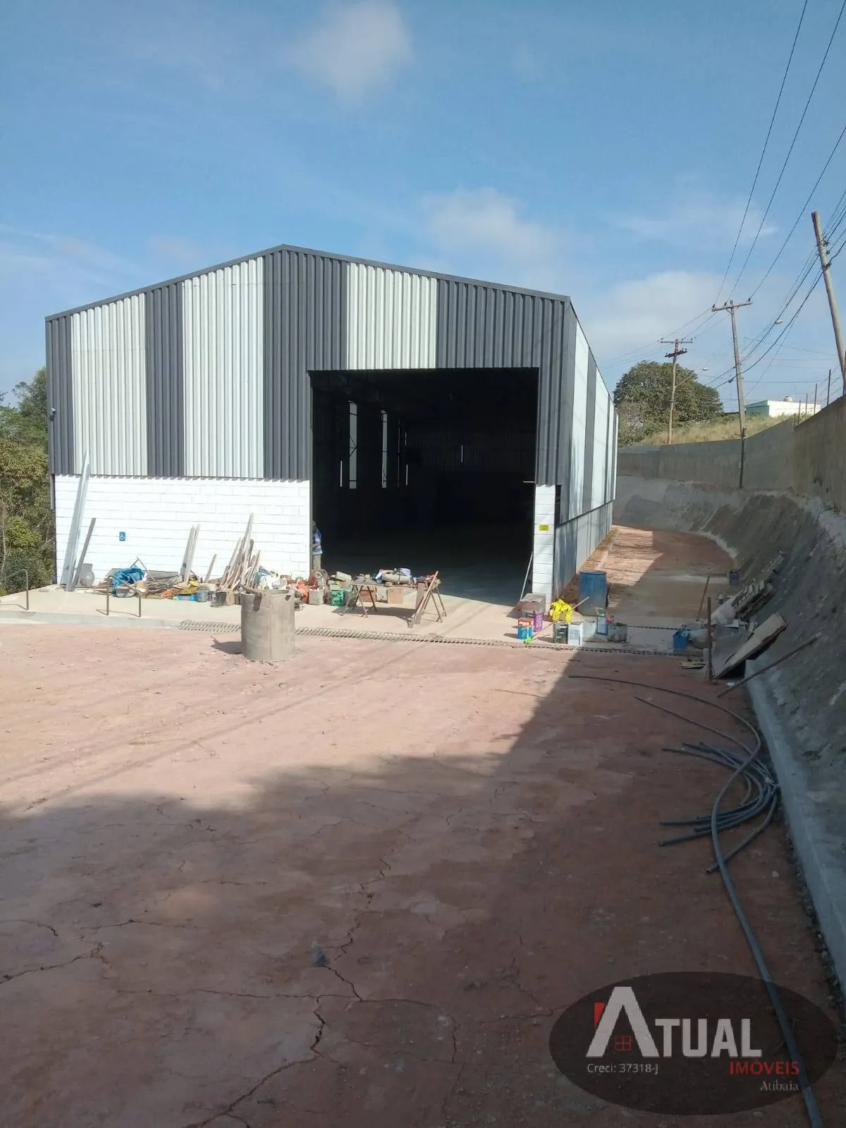 Comercial à venda de 2.083 m² em Mairiporã, SP, Brasil