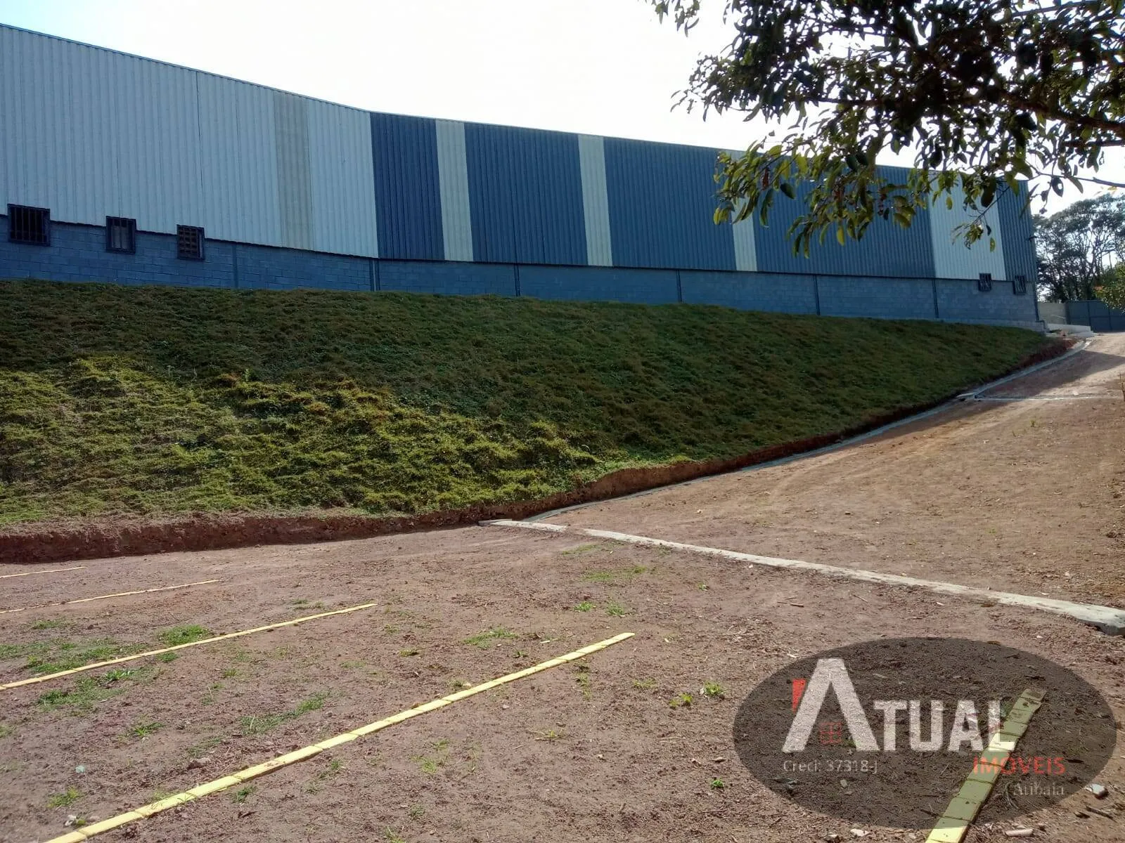Comercial à venda de 2.083 m² em Mairiporã, SP, Brasil