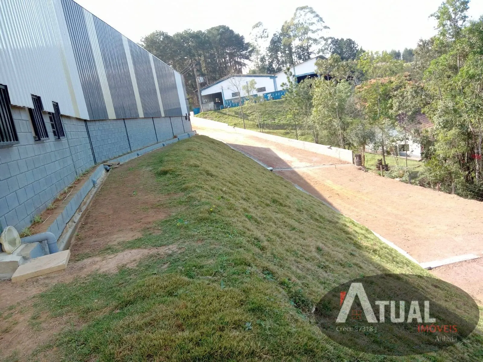 Comercial à venda de 2.083 m² em Mairiporã, SP, Brasil