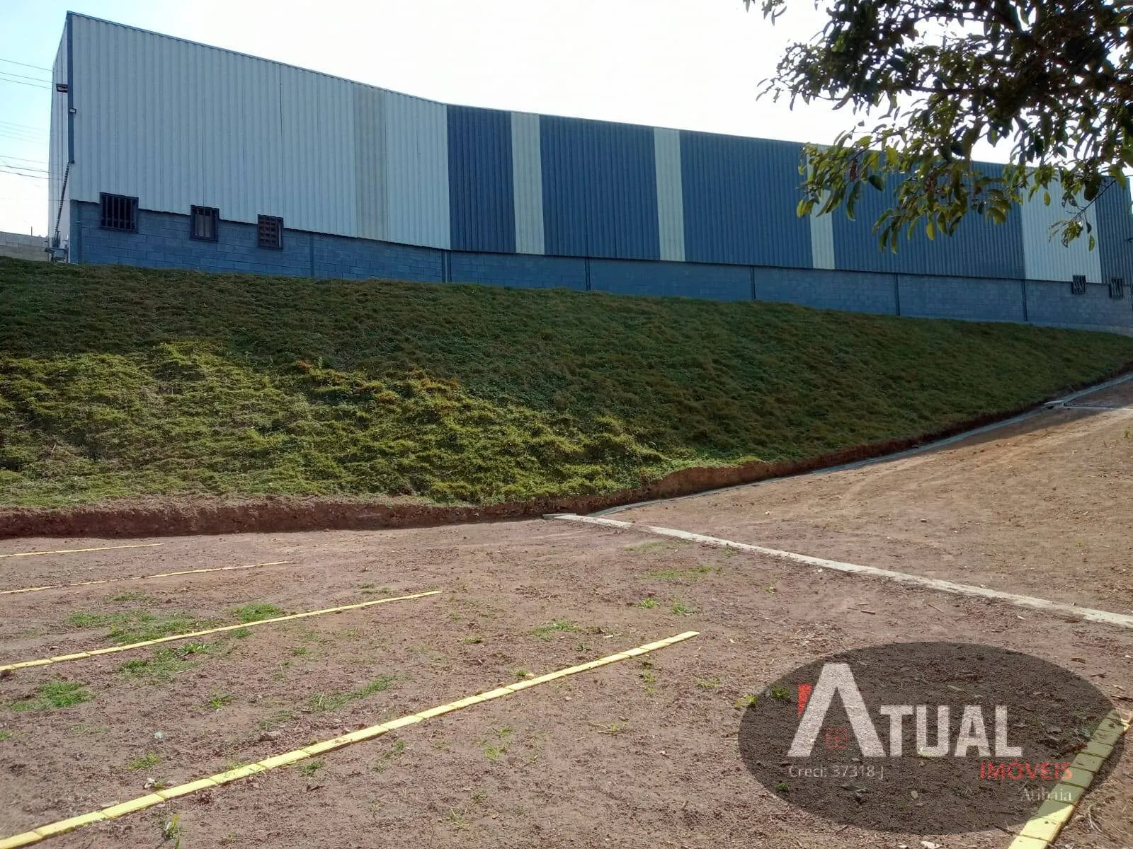 Comercial à venda de 2.083 m² em Mairiporã, SP, Brasil