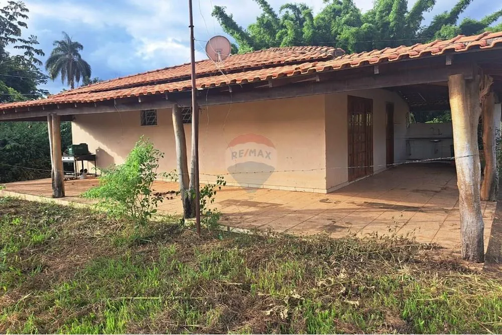 Fazenda à venda de 650 ha em Cajuru, SP, Brasil