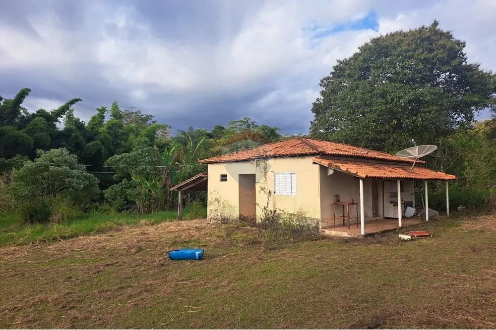 Fazenda à venda de 650 ha em Cajuru, SP, Brasil