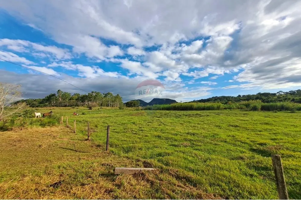 Fazenda à venda de 650 ha em Cajuru, SP, Brasil