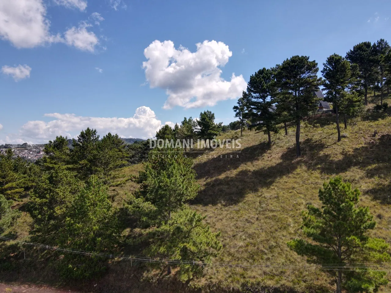 Terreno à venda de 1.460 m² em Campos do Jordão, SP, Brasil