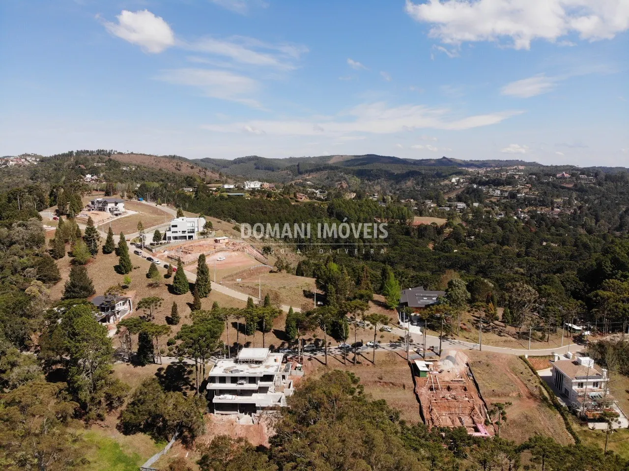 Terreno à venda de 1.700 m² em Campos do Jordão, SP, Brasil
