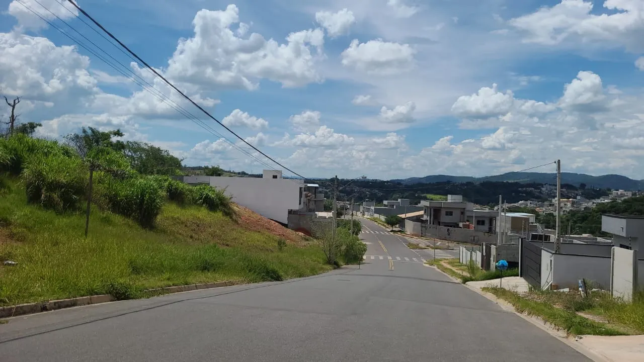 Terreno à venda de 188 m² em Atibaia, SP, Brasil