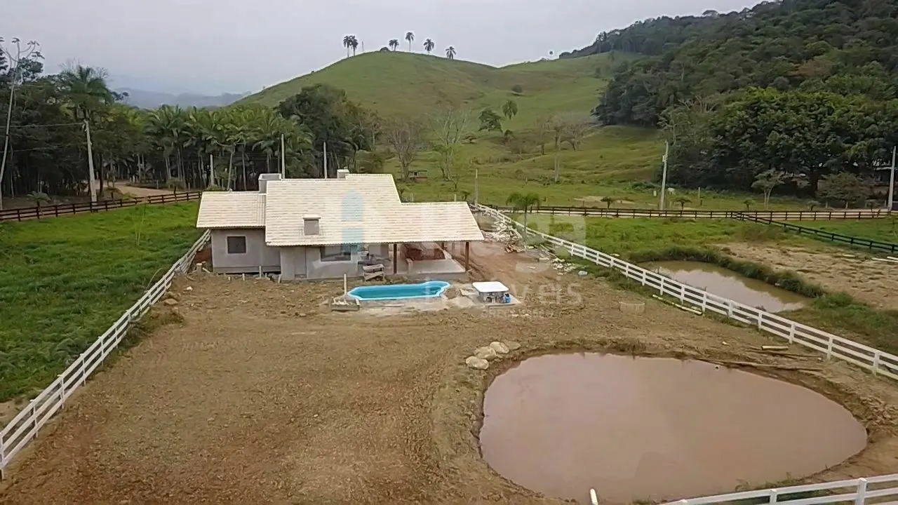 Chácara à venda de 2.490 m² em Canelinha, SC, Brasil