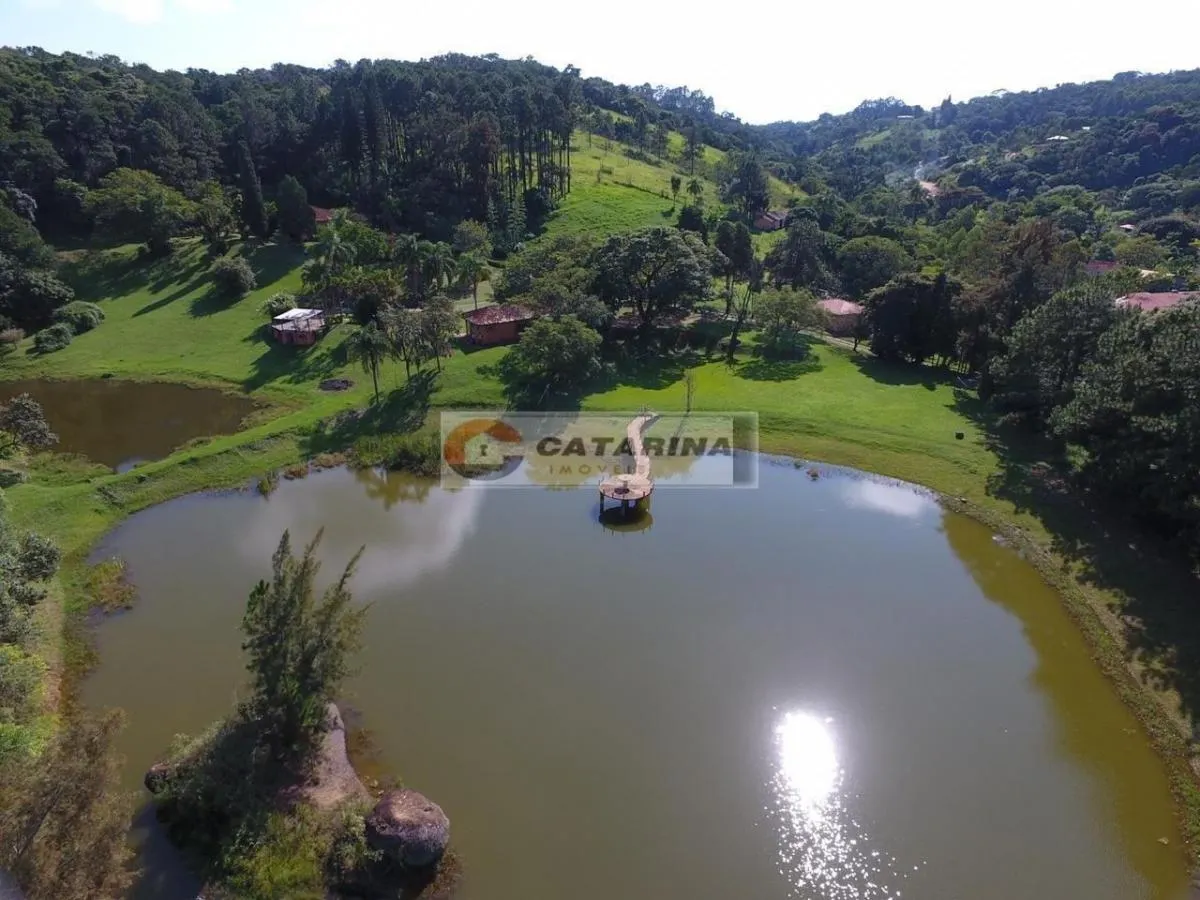 Sítio à venda de 27 ha em Mairinque, SP, Brasil