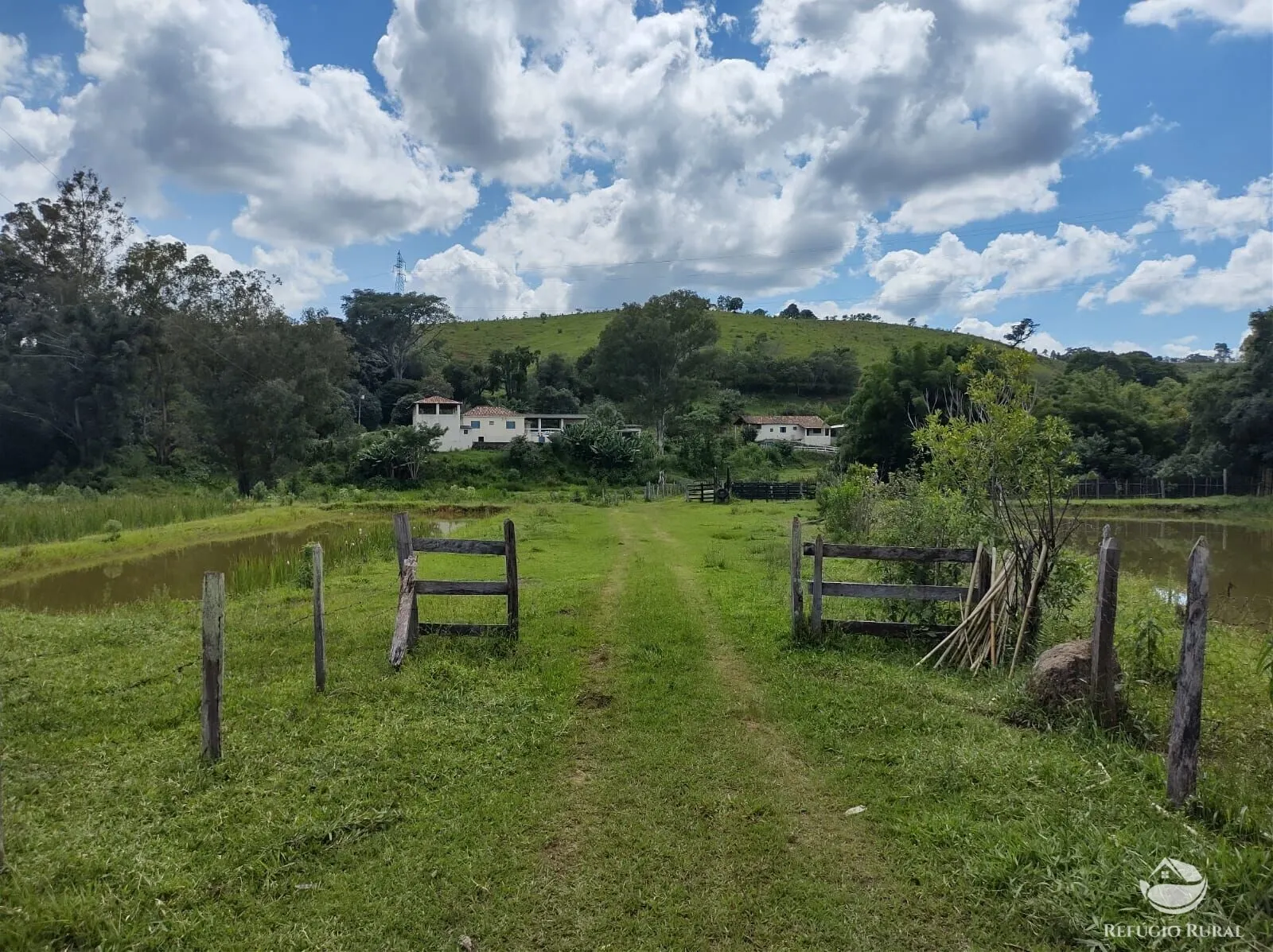 Sítio à venda de 53 ha em Caxambu, MG, Brasil