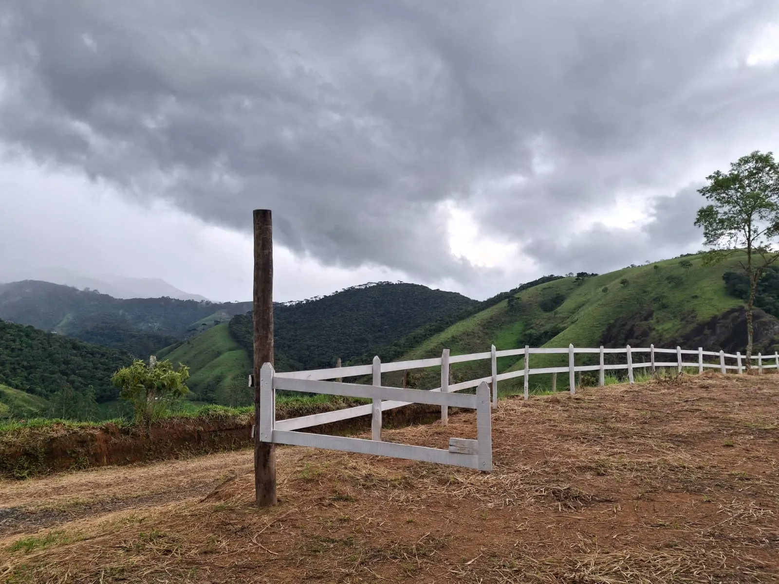 Terreno à venda de 2 ha em São José dos Campos, SP, Brasil