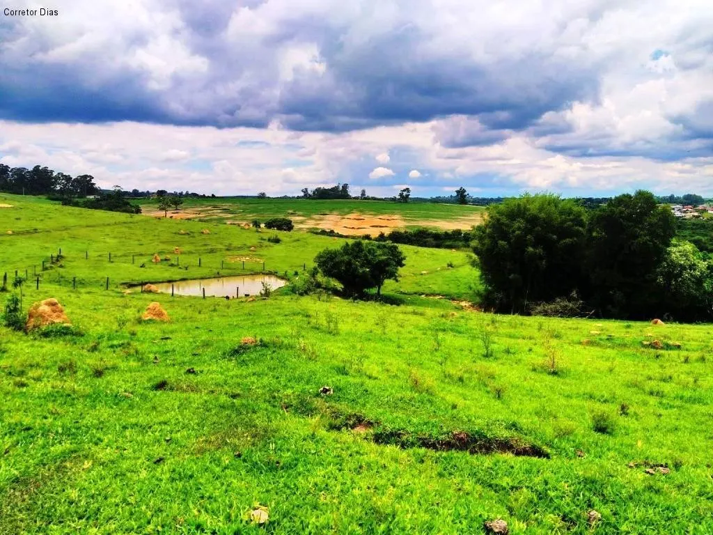 Small farm for sale of 40 acres in Araçoiaba da Serra, SP, Brazil