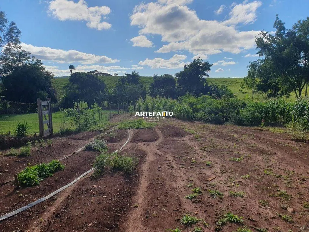Chácara à venda de 2.500 m² em Franca, SP, Brasil