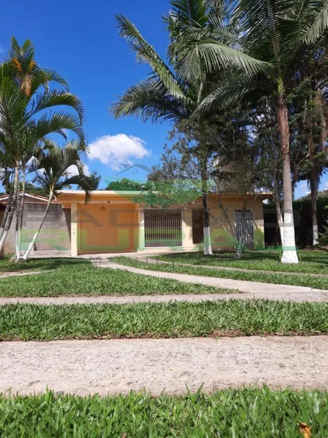 Country home for sale of 2,070 m² in São Roque, SP, Brazil