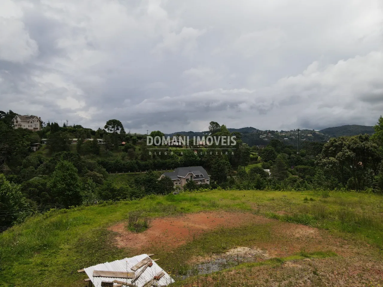 Terreno à venda de 5.500 m² em Campos do Jordão, SP, Brasil
