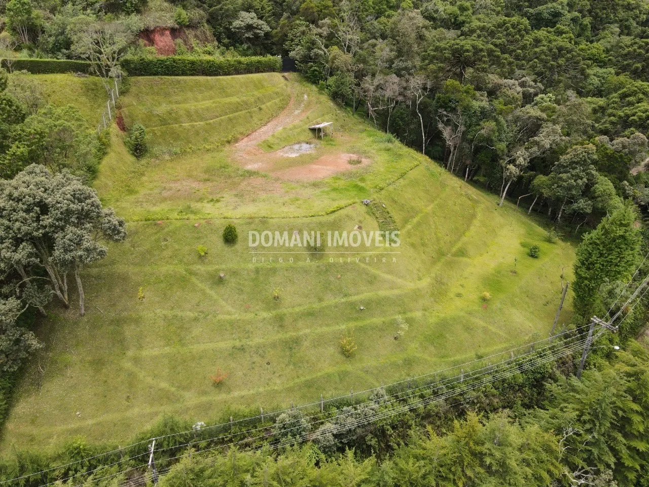 Terreno à venda de 5.500 m² em Campos do Jordão, SP, Brasil