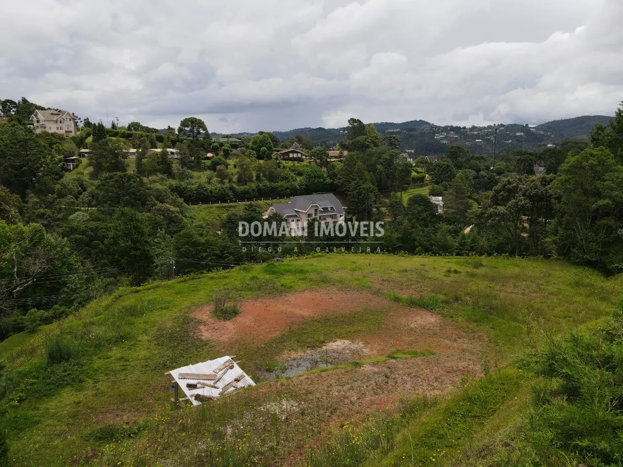 Terreno à venda de 5.500 m² em Campos do Jordão, SP, Brasil