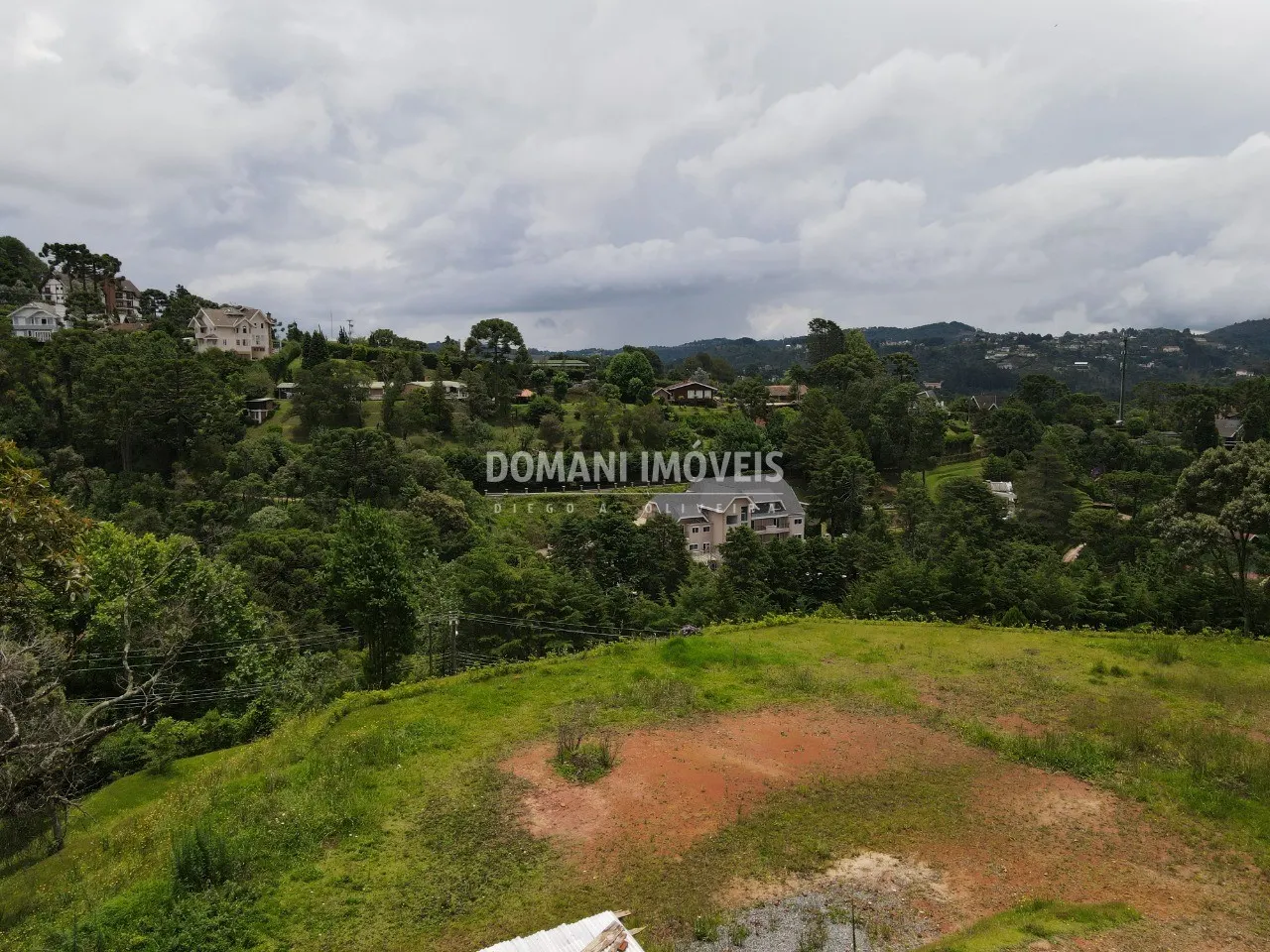 Terreno à venda de 5.500 m² em Campos do Jordão, SP, Brasil