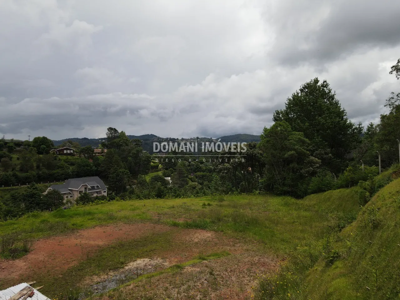 Terreno à venda de 5.500 m² em Campos do Jordão, SP, Brasil