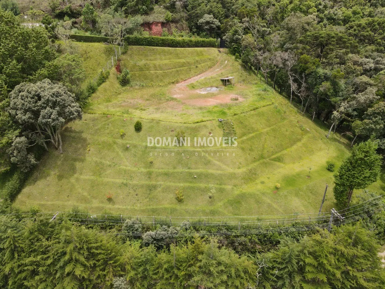 Terreno à venda de 5.500 m² em Campos do Jordão, SP, Brasil