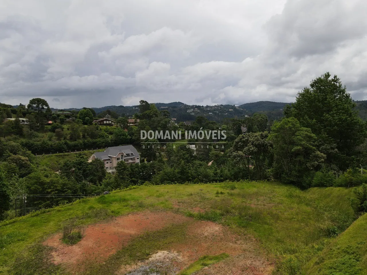 Terreno à venda de 5.500 m² em Campos do Jordão, SP, Brasil