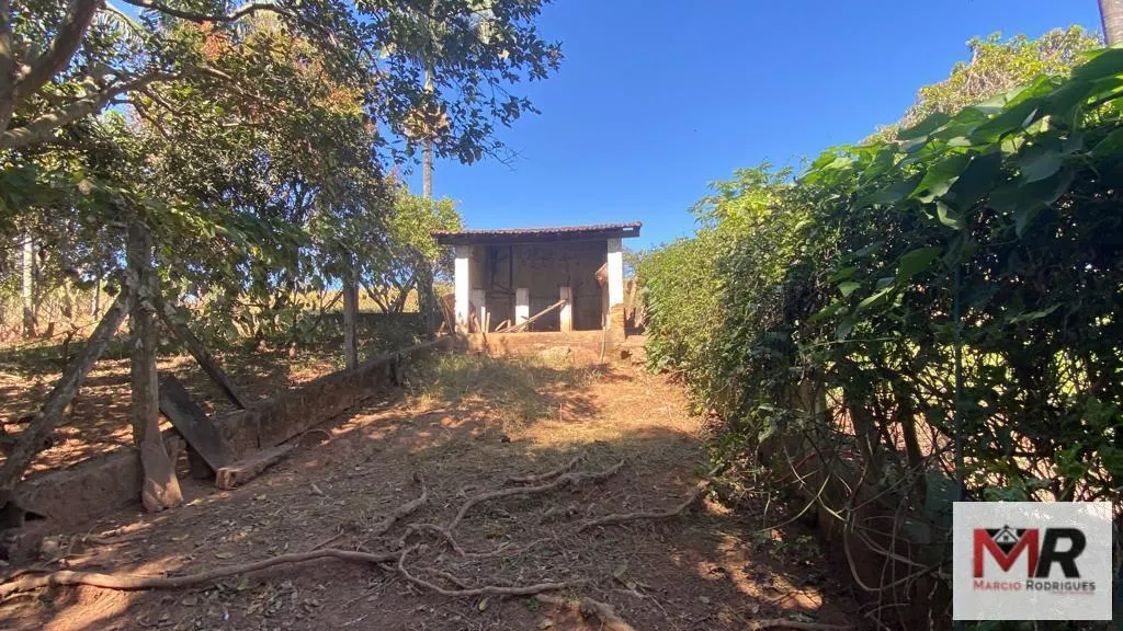 Small farm for sale of 10 acres in Inconfidentes, MG, Brazil