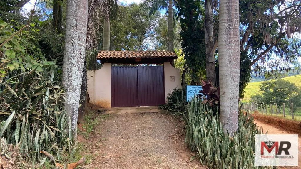Small farm for sale of 10 acres in Inconfidentes, MG, Brazil