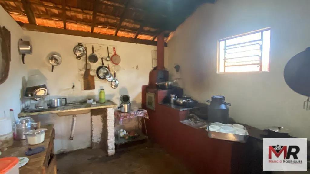 Small farm for sale of 10 acres in Inconfidentes, MG, Brazil
