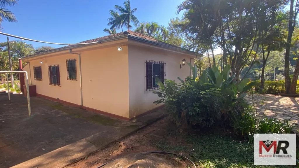 Small farm for sale of 10 acres in Inconfidentes, MG, Brazil