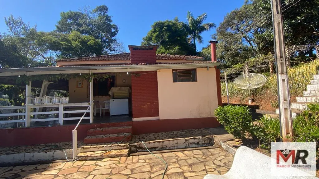 Small farm for sale of 10 acres in Inconfidentes, MG, Brazil