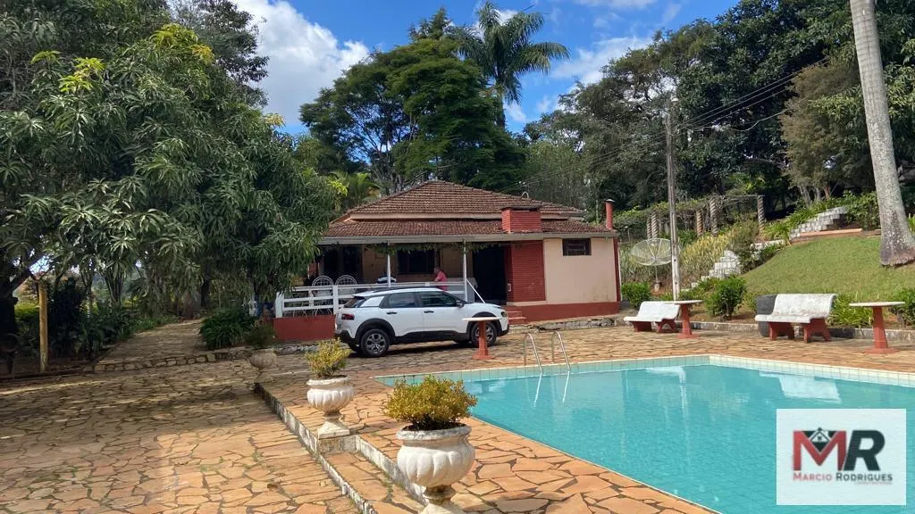 Small farm for sale of 10 acres in Inconfidentes, MG, Brazil