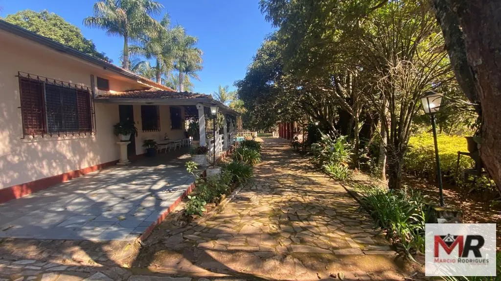 Small farm for sale of 10 acres in Inconfidentes, MG, Brazil