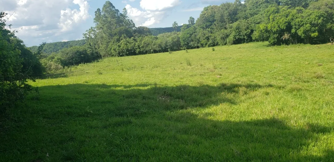 Fazenda à venda de 7 ha em Angatuba, SP, Brasil