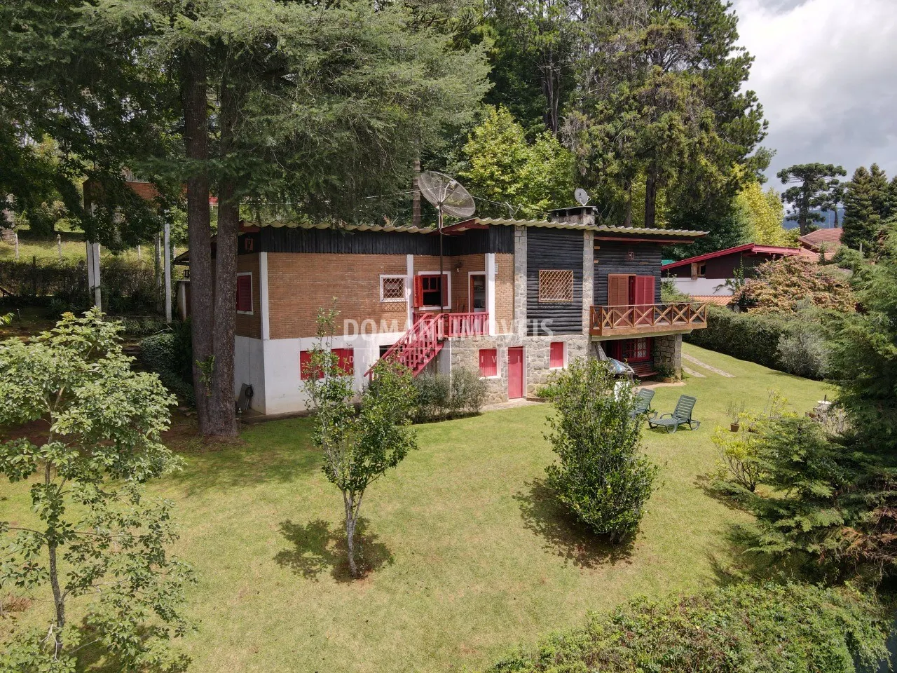 Casa à venda de 1.150 m² em Campos do Jordão, SP, Brasil