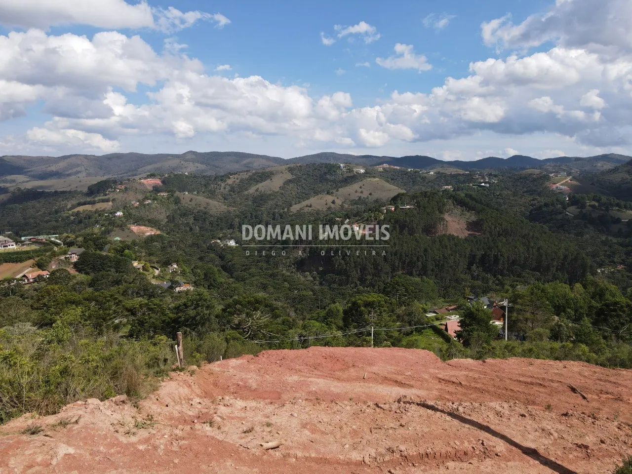 Terreno à venda de 1.050 m² em Campos do Jordão, SP, Brasil