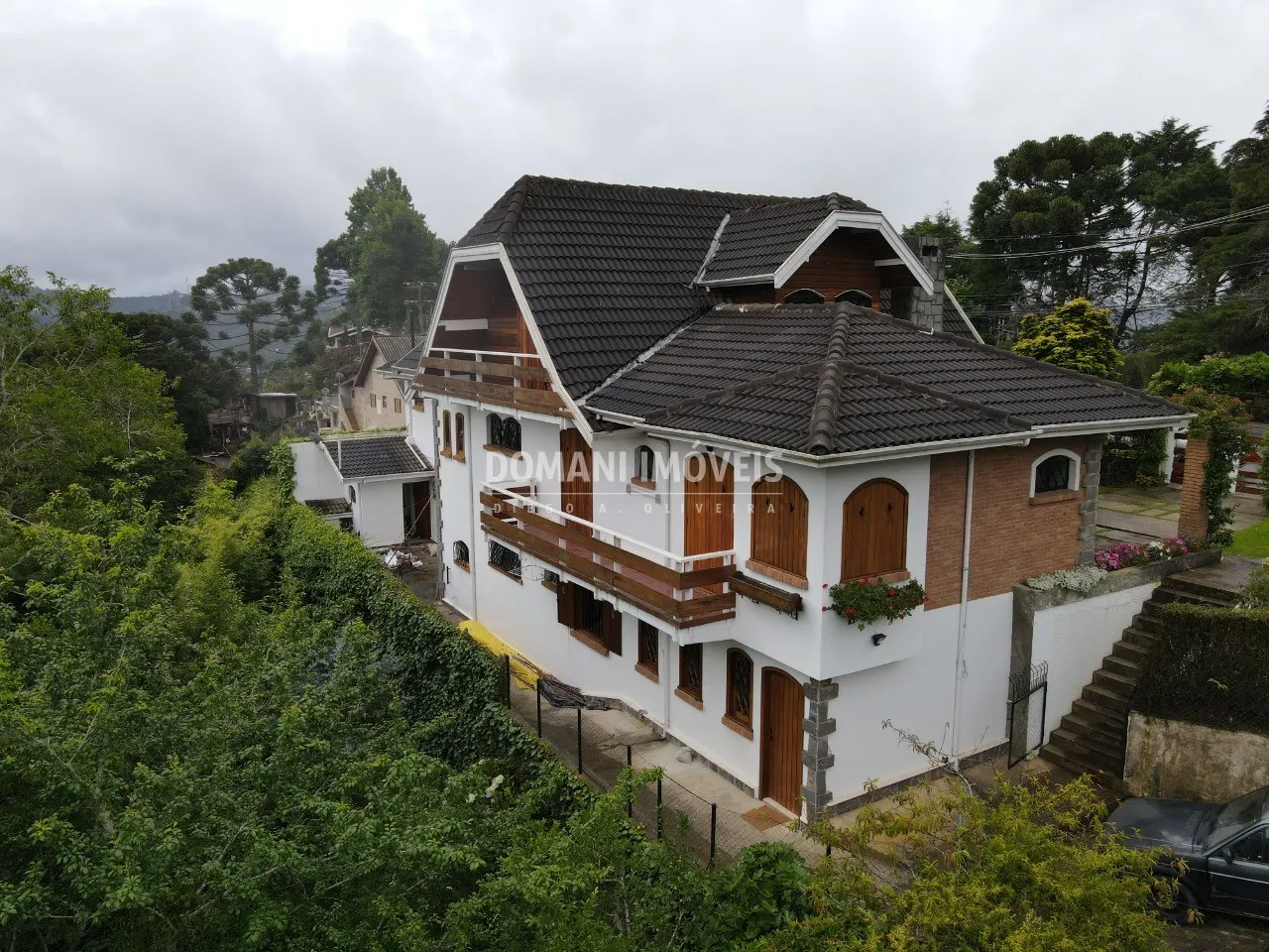 Casa à venda de 950 m² em Campos do Jordão, SP, Brasil